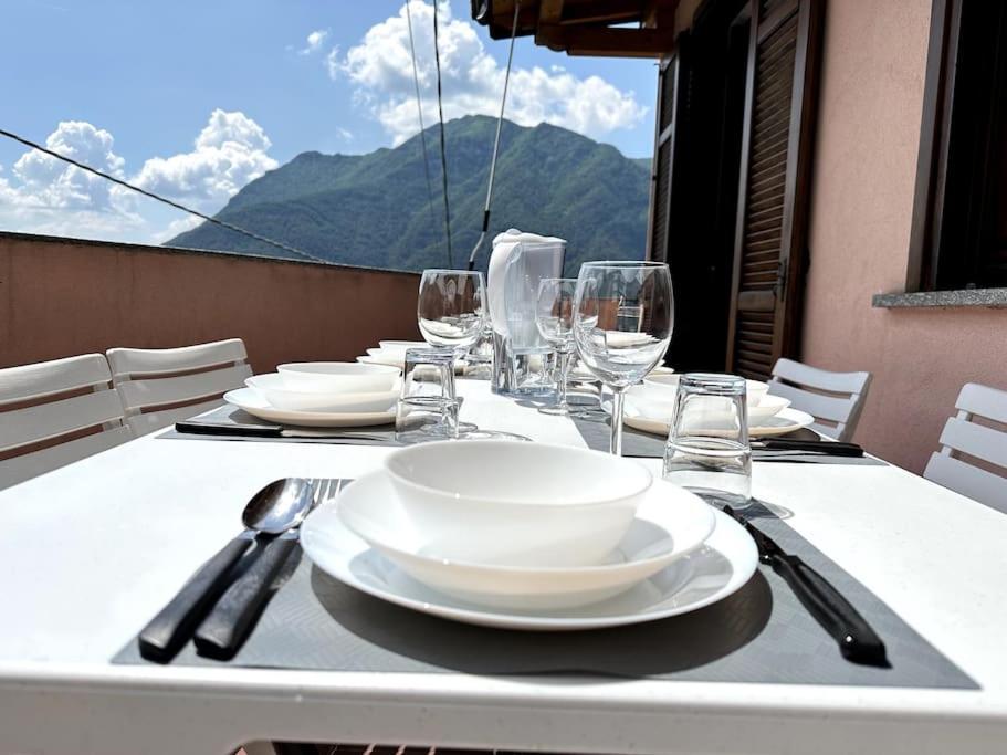 3Br Villetta Con Panoramica Sul Lago 네소 외부 사진
